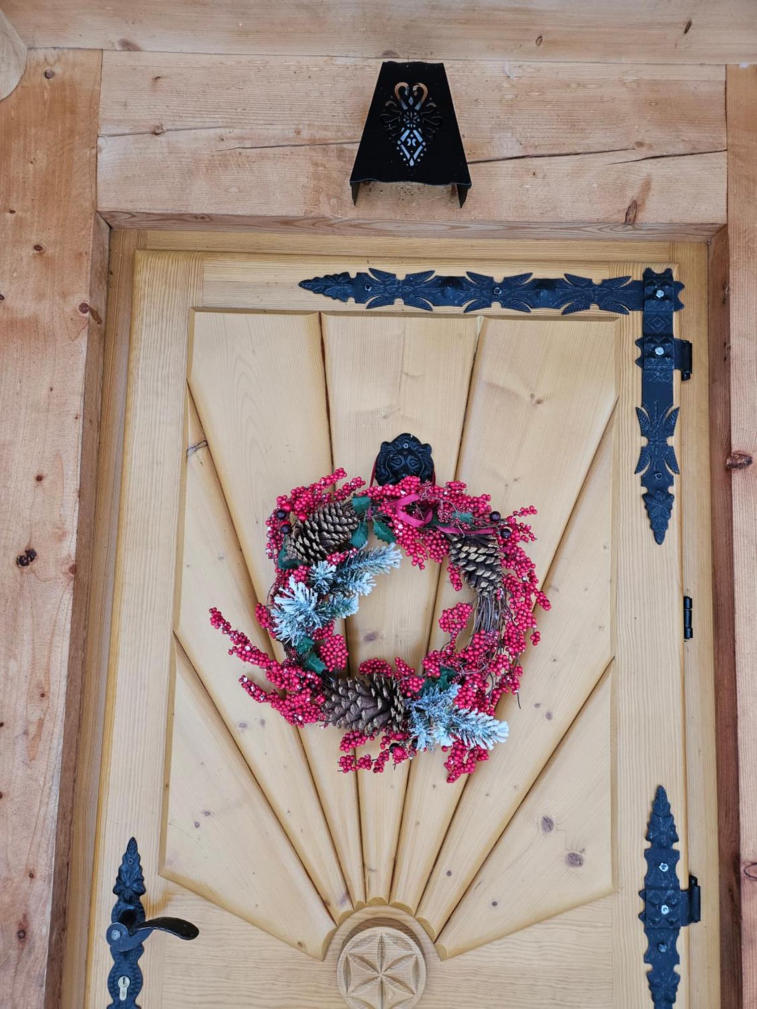 Goralska Chatka 2 Highland Cottage - Split Ac, Jacuzzi, Sauna, Private Parking, Mountains View, Garden, Zakopane Dış mekan fotoğraf