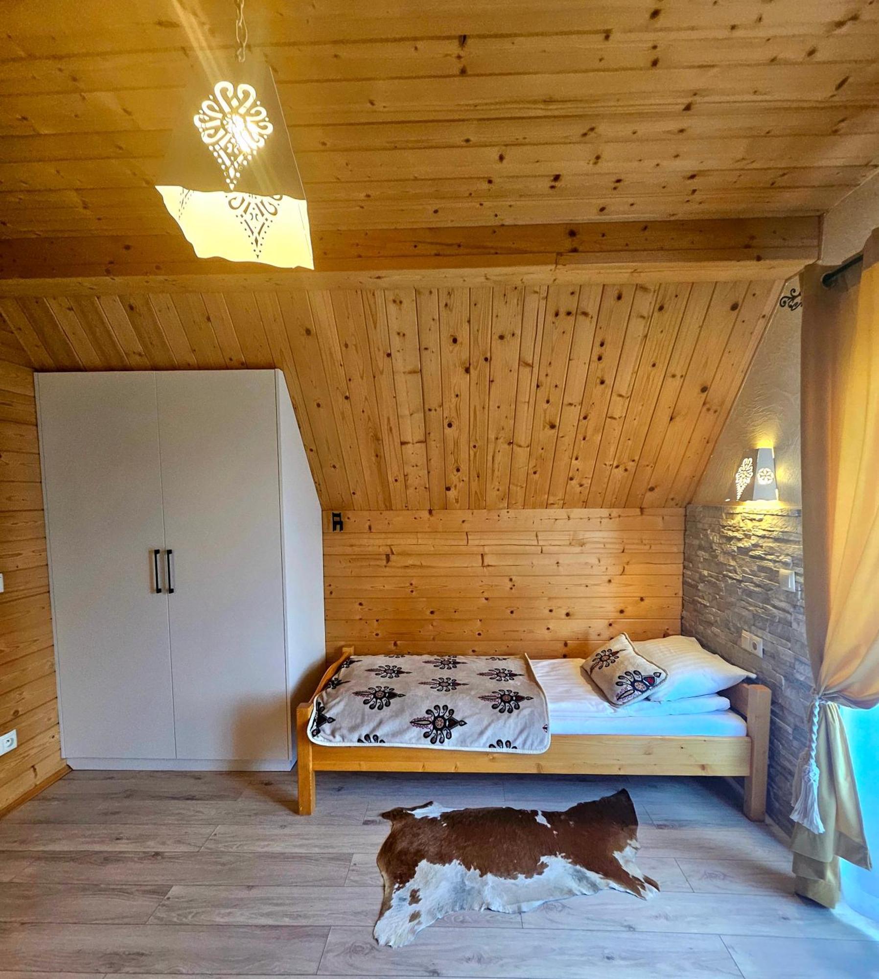 Goralska Chatka 2 Highland Cottage - Split Ac, Jacuzzi, Sauna, Private Parking, Mountains View, Garden, Zakopane Dış mekan fotoğraf